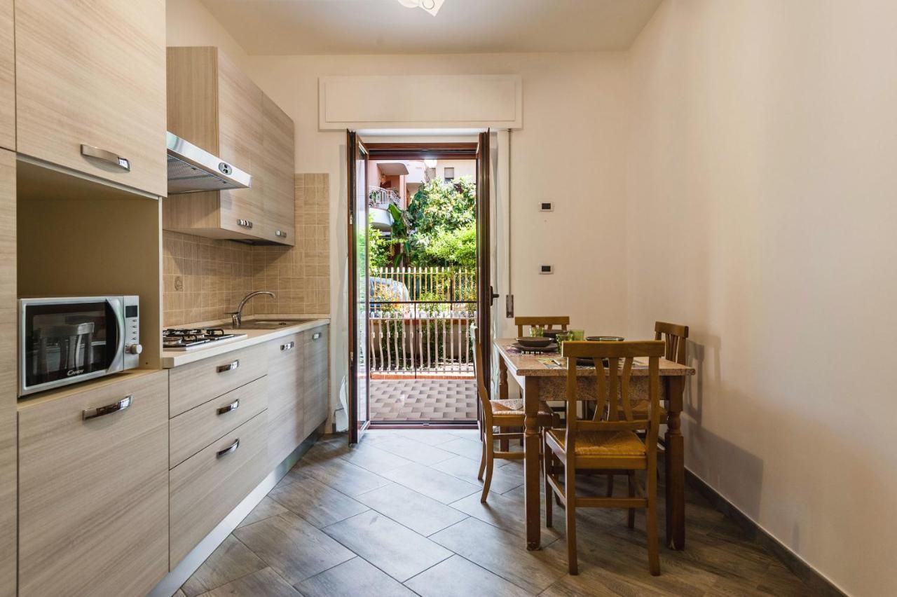Lemon Tree Apartments By Wonderful Italy Giardini Naxos Exterior photo