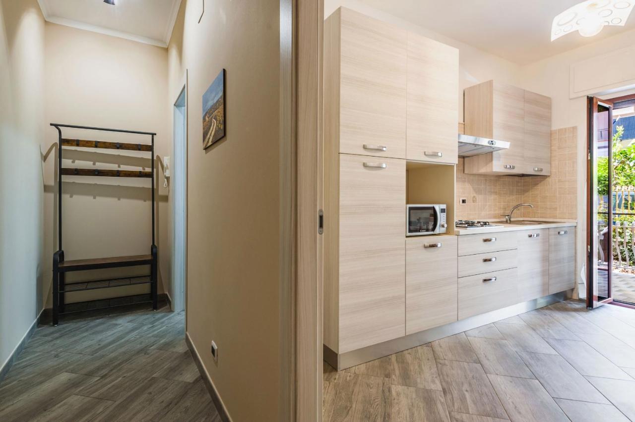 Lemon Tree Apartments By Wonderful Italy Giardini Naxos Exterior photo